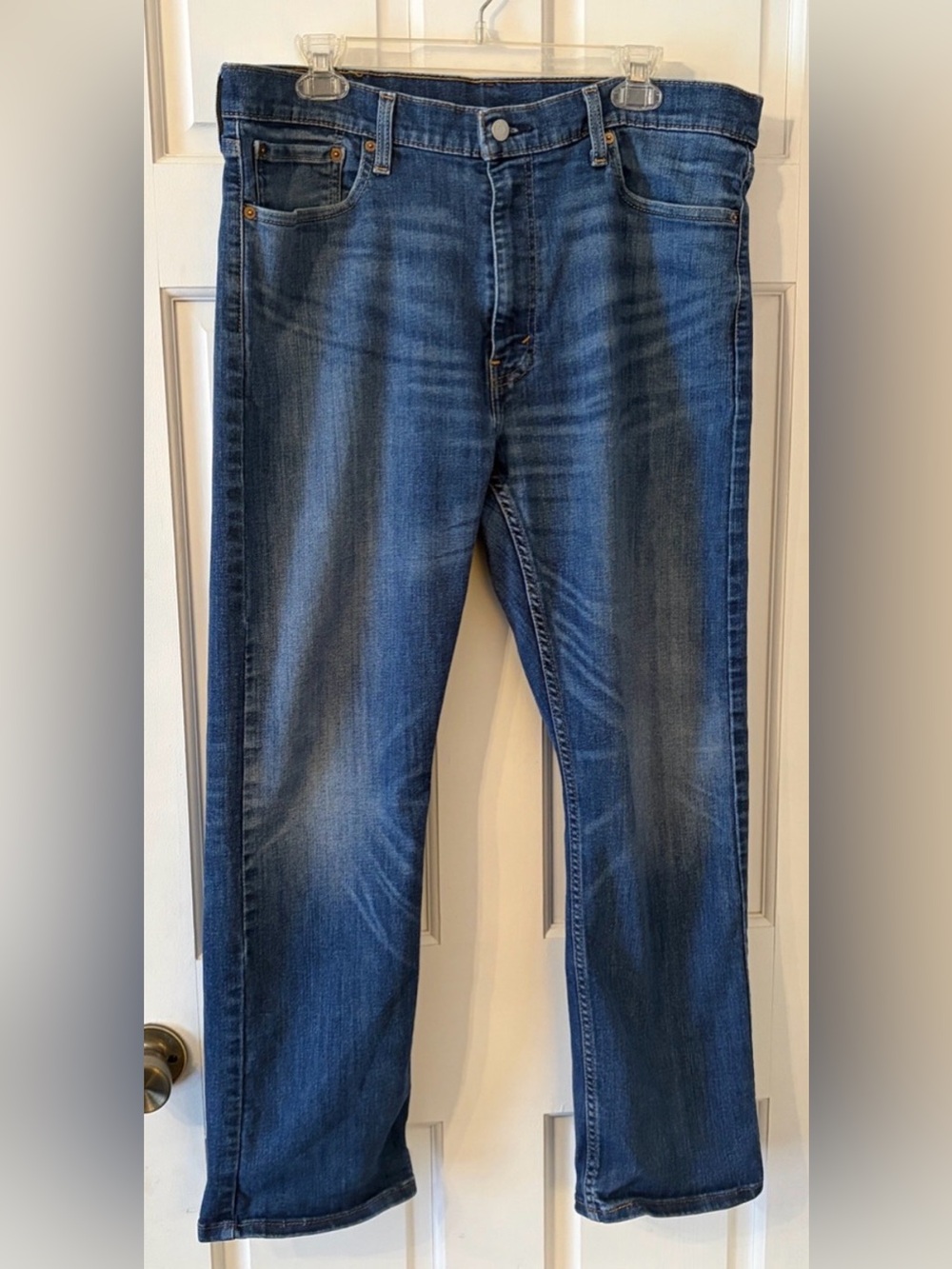 Levi's 513 Men's Slim Straight Jeans Medium Wash Red Tab Denim.  Size 38/30 EUC